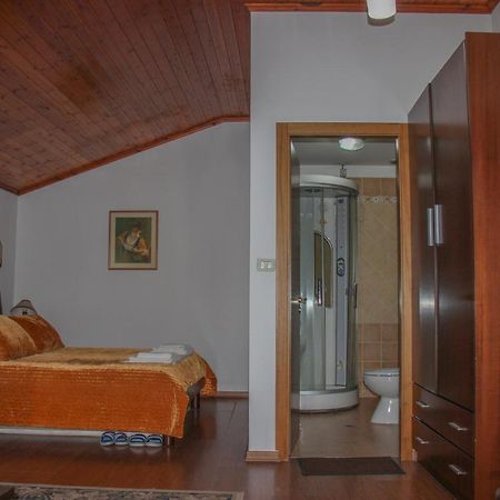 Hotel Bleta Гірокастра Екстер'єр фото
